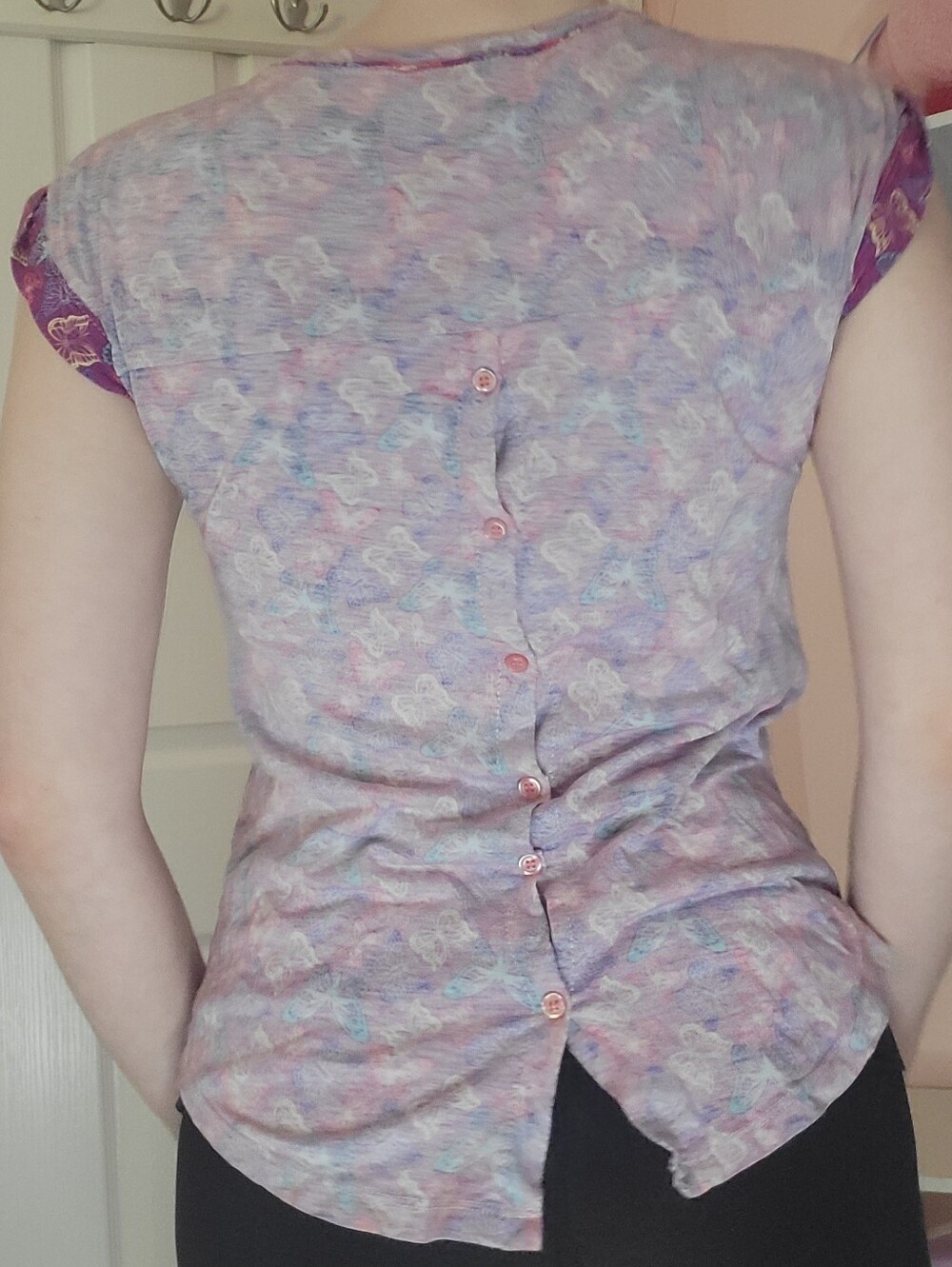 Skechers Y2K Purple Rainbow Butterfly T-Shirt - Picture 2 of 10